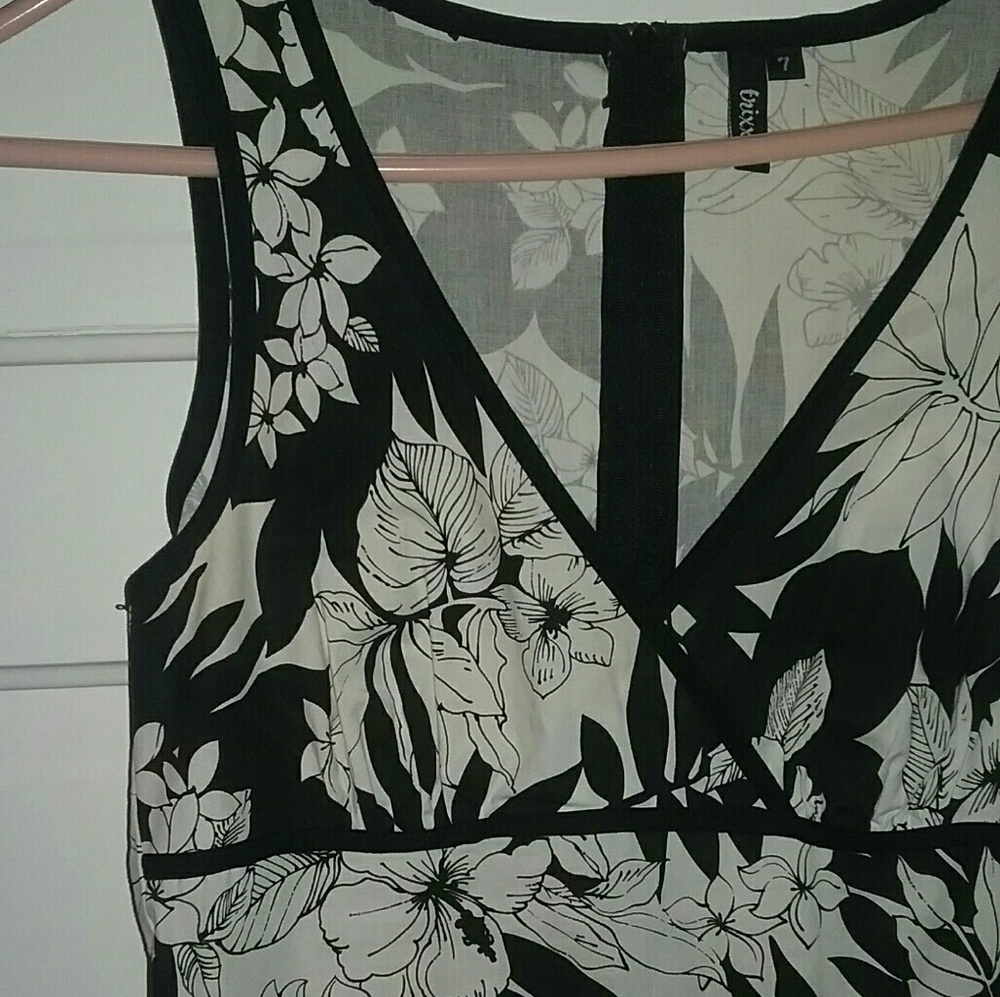 Floral B&W Midi Dress